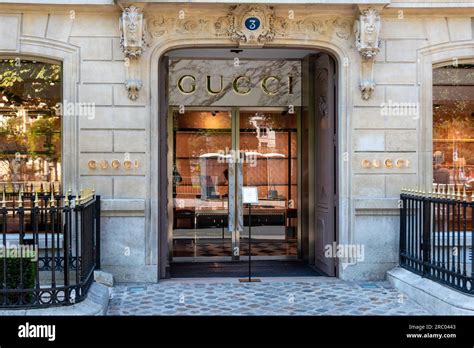 gucci paris champs elysees|GUCCI Paris Stores .